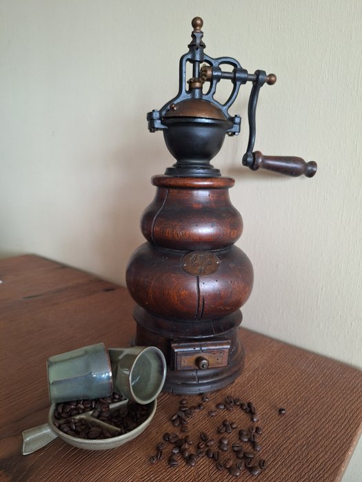 Coffee grinder iron d'occasion  
