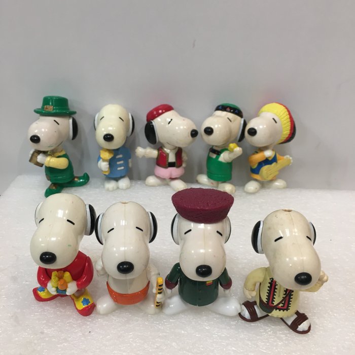 Figure snoopy toy for sale  