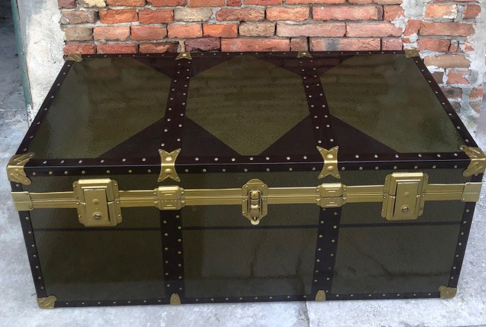 Storage trunk laminated for sale  