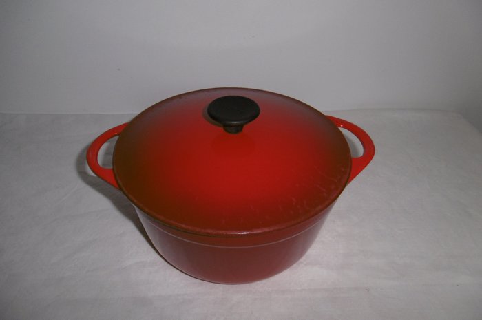 Cousances casserole red for sale  