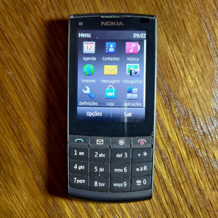 Nokia 3200 mobile usato  