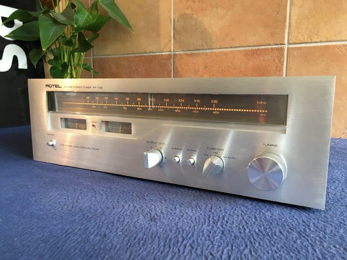 Rotel 726 tuner d'occasion  