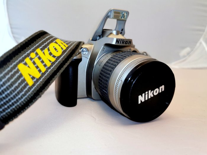 Nikon f55 80mm usato  