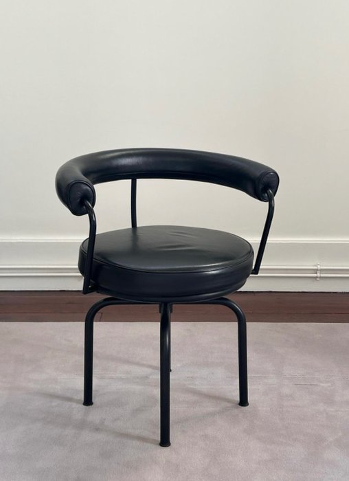 Cassina charlotte perriand for sale  