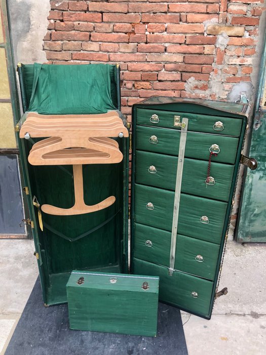 Storage trunk wood for sale  