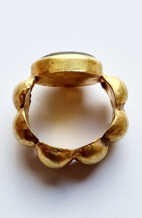 Mesopotamian gold ring for sale  