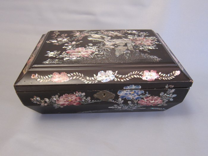 Sewing box nagasaki for sale  