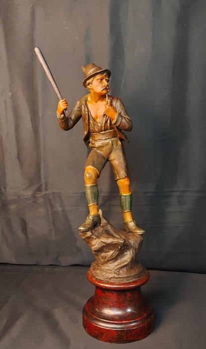 Statue villano cm for sale  