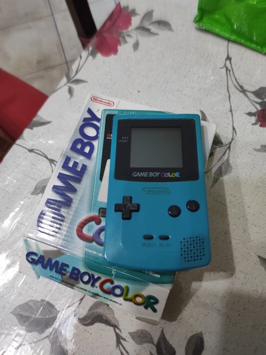 Nintendo gameboy color usato  