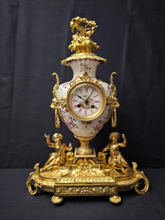 Table clock louis for sale  