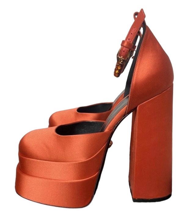 Versace high heels usato  