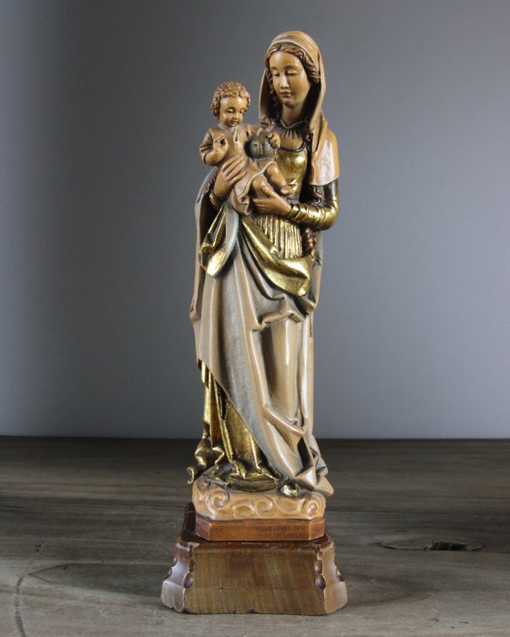 Anri carving maria for sale  