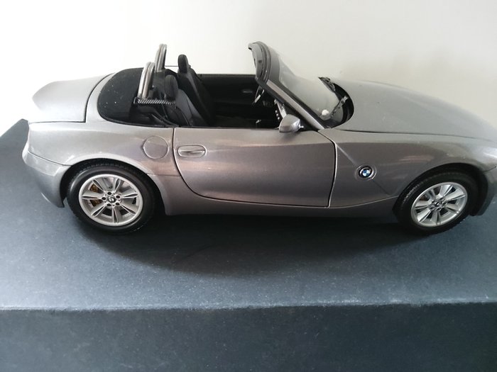 Kyosho model bmw d'occasion  