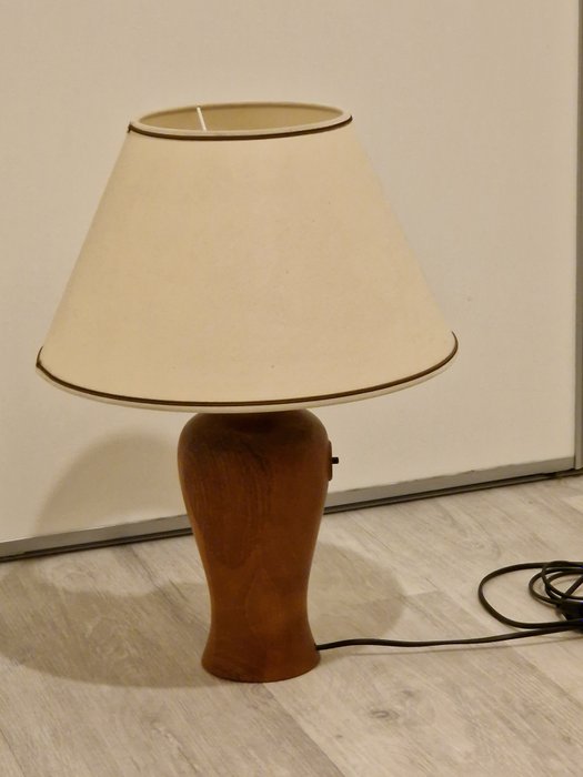 Dyrlund lamp table for sale  