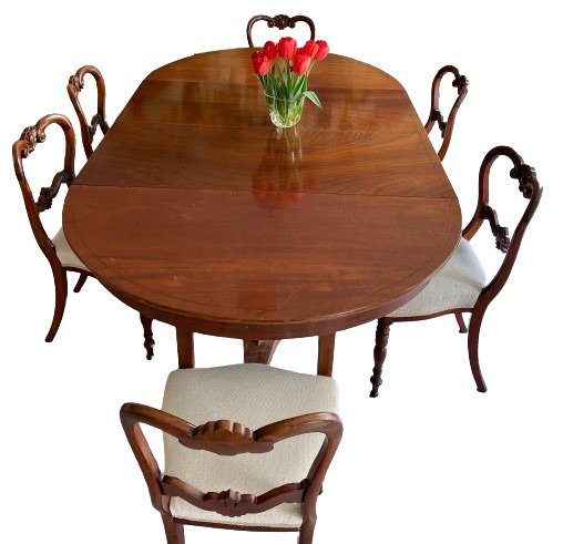 Dining table together for sale  