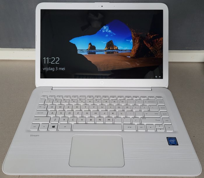 Laptop stream ax010nd for sale  