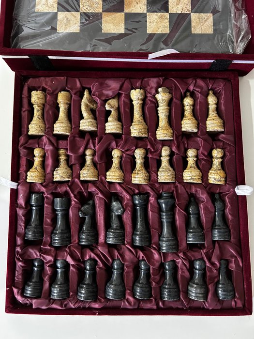 Chess set aa9 for sale  
