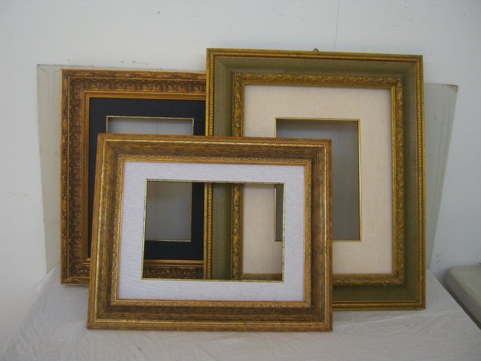 Display frame gold for sale  