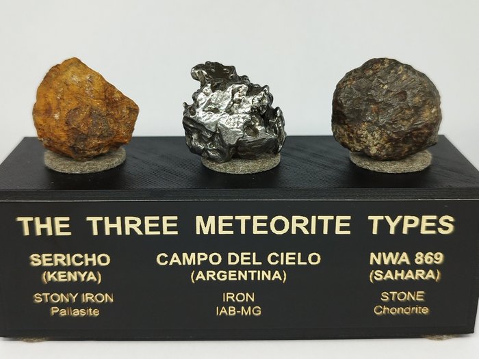 Amazing meteorite collection. d'occasion  