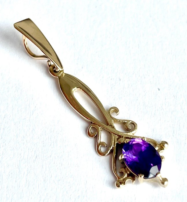 Reserve price brooch for sale  