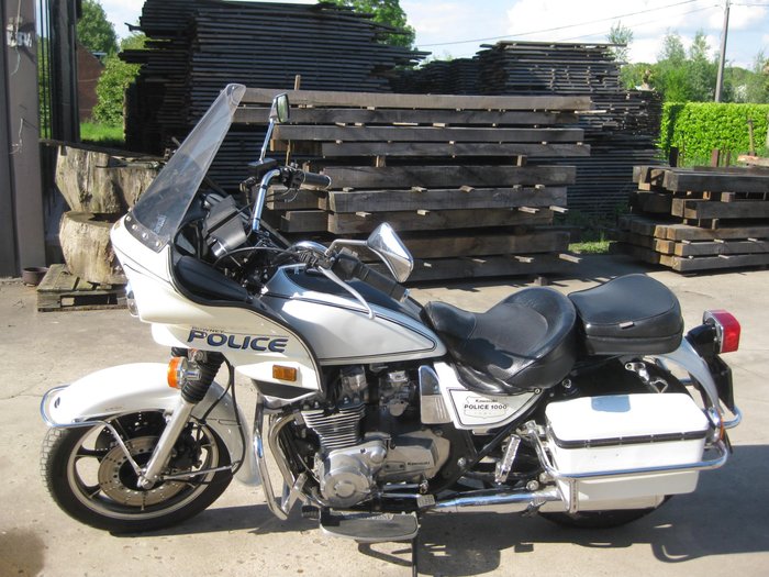 Kawasaki z1000r police for sale  
