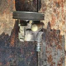 Pompe direction assiste d'occasion Pompe direction assiste d'occasion  Signes