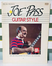 Estilo de guitarra Joe Pass! Livro de partituras de 1986 por Mel Bay Publications! comprar usado  Enviando para Brazil