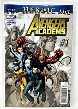The Heroic Age Avengers Academy #1 Marvel Comics agosto 2010 Cage, McKone, Cox, usado comprar usado  Enviando para Brazil