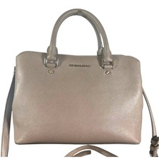 Bolsa tiracolo Michael Kors Savannah grande satchel cinza pérola couro saffiano comprar usado  Enviando para Brazil