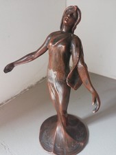 Petite figurine femme d'occasion  Chartres