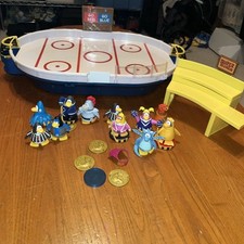 Disney club penguin d'occasion  Expédié en Belgium