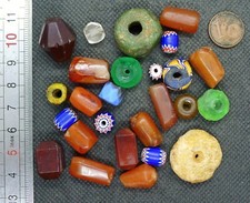Lot perles verre d'occasion  Sarzeau