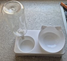 Futter wasserspender futterbar gebraucht kaufen  Mudenbach, Niederwambach