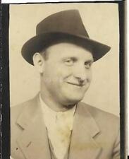 American Guy MAN pequena fotografia encontrada bw GUY retrato original VINTAGE 011 6 R comprar usado  Enviando para Brazil