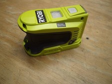 Fonte de alimentação RYOBI 18V - tomada 120v, 2- portas USB-A # RYi150BG comprar usado Fonte de alimentação RYOBI 18V - tomada 120v, 2- portas USB-A # RYi150BG comprar usado  Enviando para Brazil