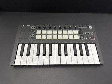 Controlador de teclado Novation Launchkey Mini 25 MK4 comprar usado  Enviando para Brazil
