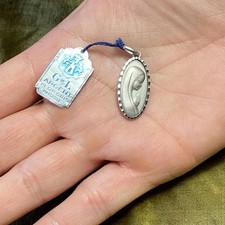 Magnifique médaille ovale d'occasion  Nantes-