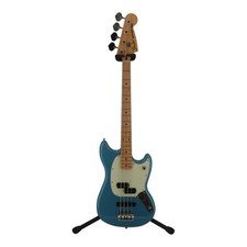 Fender bass electric d'occasion  Expédié en Belgium