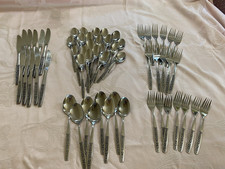 Conjunto de talheres padrão floral Serta Coreia facas garfos colheres 58 peças talheres comprar usado  Enviando para Brazil
