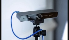 Câmera de conferência NexiGo N970P 4K alimentada por IA prata e preta com controle remoto comprar usado  Enviando para Brazil