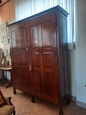 Antico grande armadio usato  Novafeltria