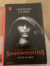 Cassandra clare shadowhunters usato  Montelupo Fiorentino