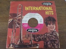 Ancien vinyle 45t d'occasion Ancien vinyle 45t d'occasion  Bresles