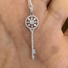 Pingente chave feminino moissanita corte redondo 0,32 ct folheado a ouro branco 14K, usado comprar usado Pingente chave feminino moissanita corte redondo 0,32 ct folheado a ouro branco 14K, usado comprar usado  Enviando para Brazil
