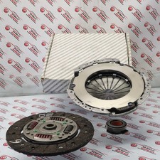 Kit frizione pezzi usato Kit frizione pezzi usato  Quattordio