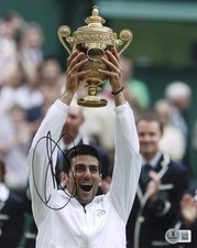 Autografa firmata novak usato  Spedire a Italy