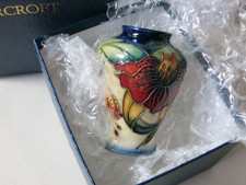 lily vase for sale lily vase for sale LIVERPOOL