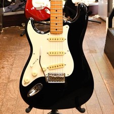 Guitarra elétrica preta Fender Japan ST57-65L Stratocaster década de 1990 comprar usado  Enviando para Brazil