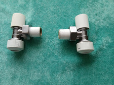 Angle 15mm. radiator for sale Angle 15mm. radiator for sale  BUSHEY