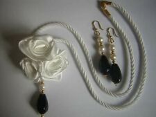 Collana con pietre usato  Italia